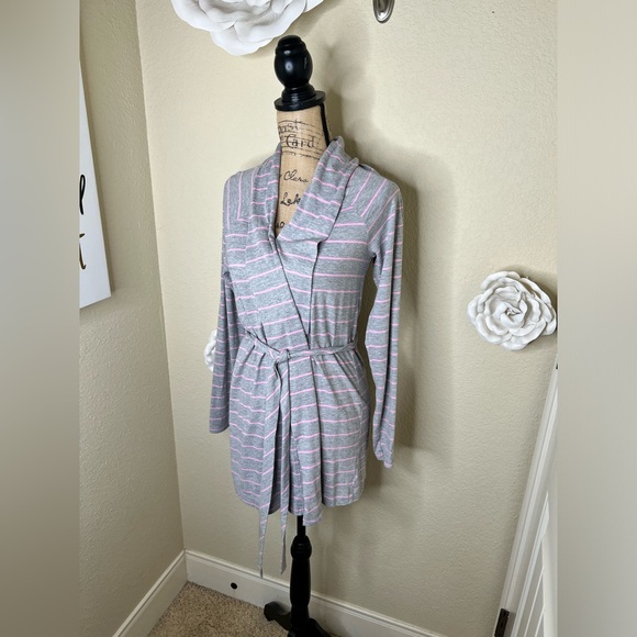 Bump in the Night Gray & Pink Striped Shorter Maternity/Nursing Robe Sz L - Picture 7 of 15